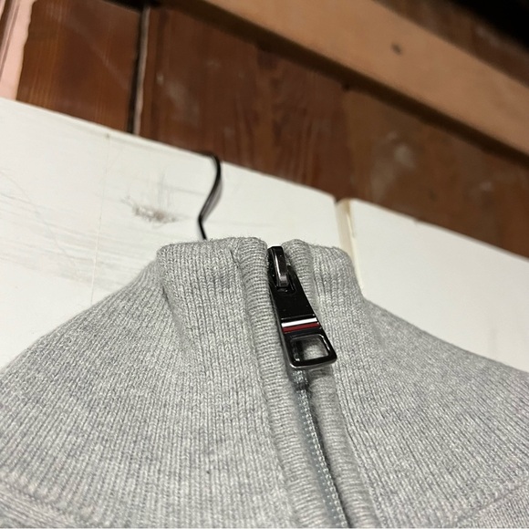 Tommy Hilfiger Quarter Zip Sweater Gray Size Large Academia Preppy 1/4 Zip - Picture 4 of 5